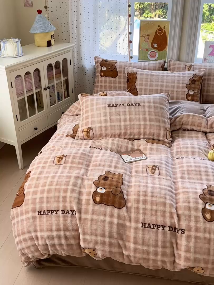 91家纺网 家纺一手货源 找家纺 德比尔斯 2025新款泡泡牛奶绒四件套 格瑞