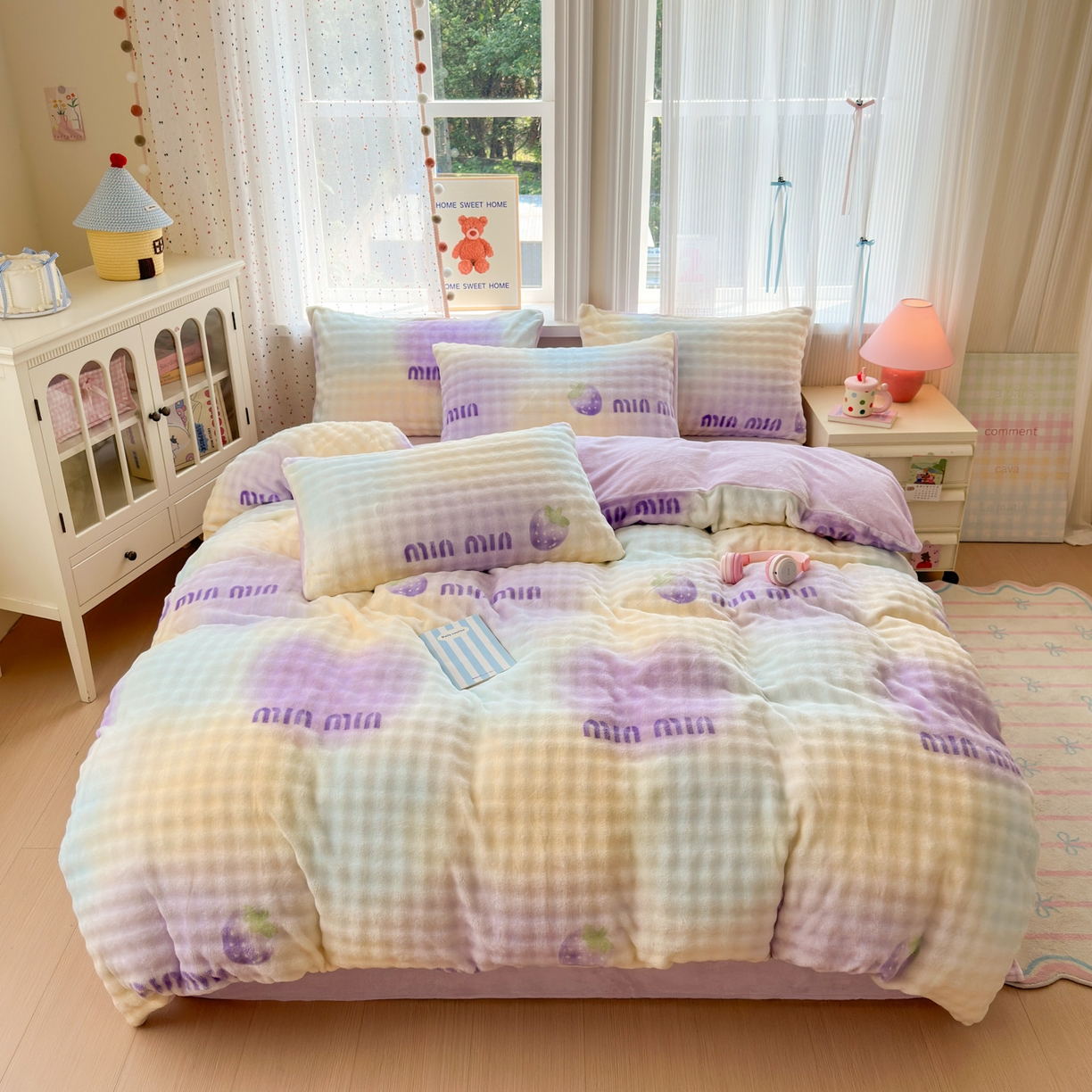 91家纺网 家纺一手货源 找家纺 德比尔斯 2025新款泡泡牛奶绒四件套 古奈