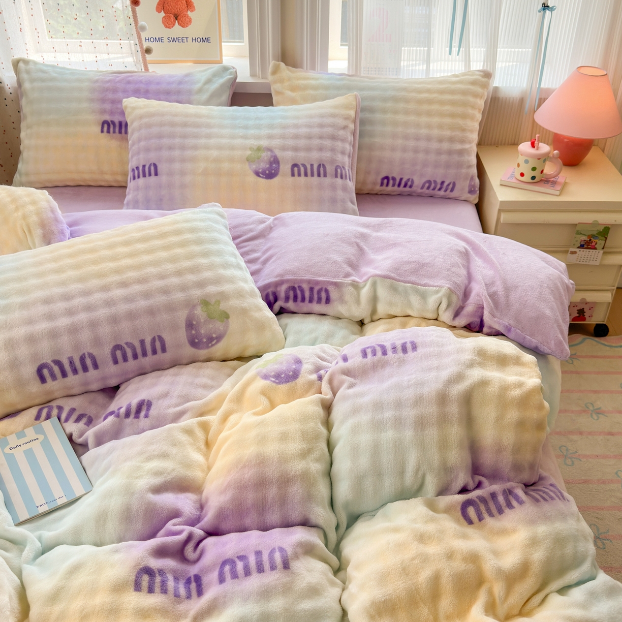 91家纺网 家纺一手货源 找家纺 德比尔斯 2025新款泡泡牛奶绒四件套 古奈