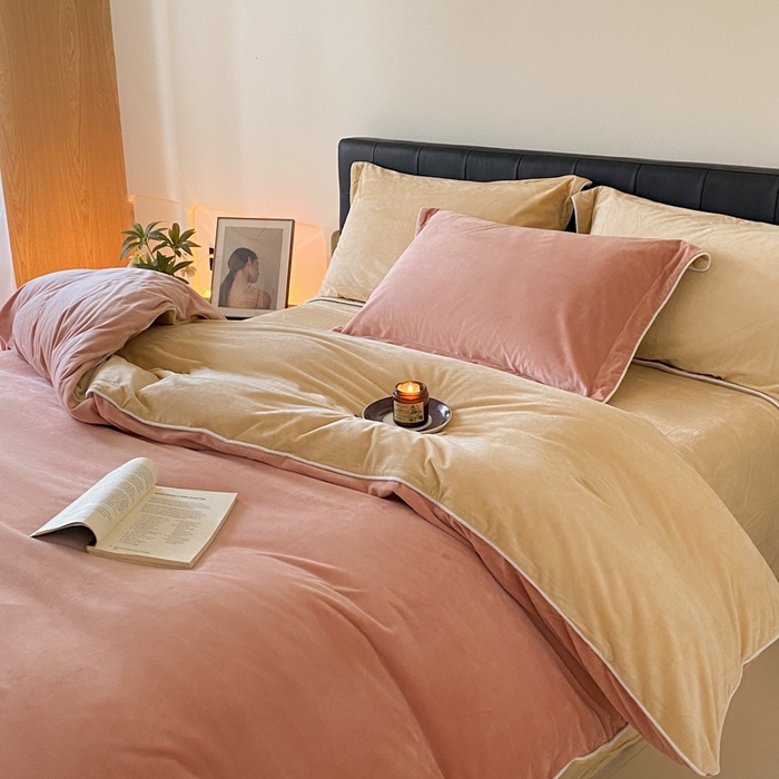 91家纺网 家纺一手货源 找家纺 ONE TWO ONE 121 【婴儿绒四件套】2025新款毛毯被子四件套单件床单被套床笠珊瑚绒牛奶绒冬被法兰绒兔毛绒滚绳款 双拼款-橘粉乳酪