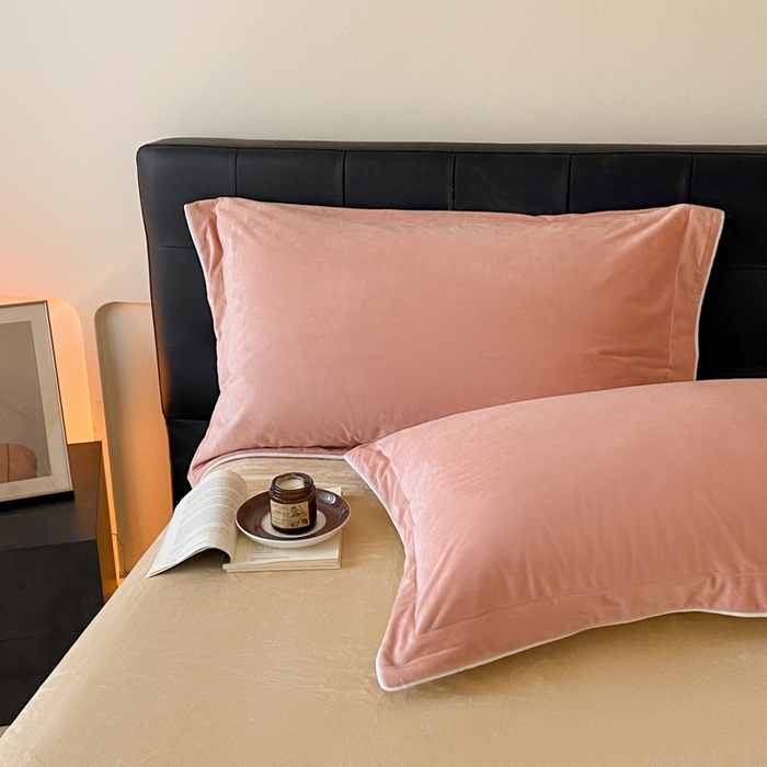 91家纺网 家纺一手货源 找家纺 ONE TWO ONE 121 【婴儿绒四件套】2025新款毛毯被子四件套单件床单被套床笠珊瑚绒牛奶绒冬被法兰绒兔毛绒滚绳款 双拼款-橘粉乳酪