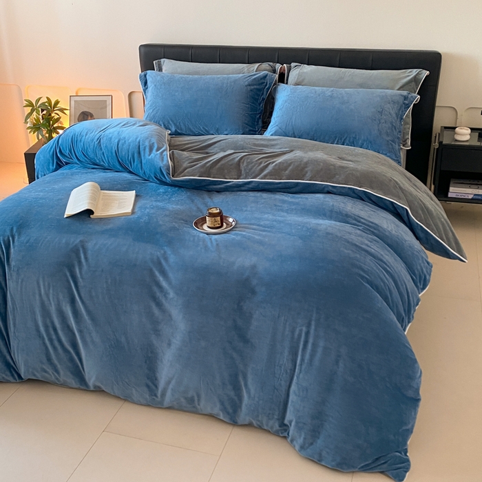 91家纺网 家纺一手货源 找家纺 ONE TWO ONE 121 【婴儿绒四件套】2025新款毛毯被子四件套单件床单被套床笠珊瑚绒牛奶绒冬被法兰绒兔毛绒滚绳款 双拼款-蓝灰