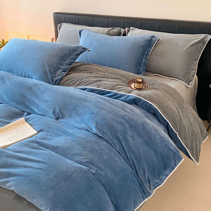 91家纺网 家纺一手货源 找家纺 ONE TWO ONE 121 【婴儿绒四件套】2025新款毛毯被子四件套单件床单被套床笠珊瑚绒牛奶绒冬被法兰绒兔毛绒滚绳款 双拼款-蓝灰