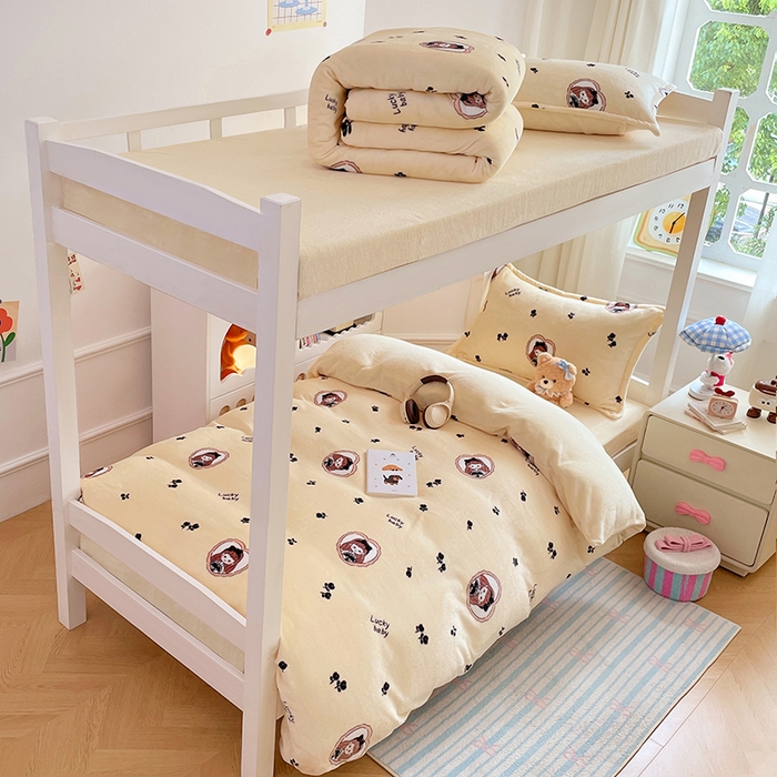 91家纺网 家纺一手货源 找家纺 锦润家纺 2025新款亲肤舒适牛奶绒三件套学生三件套上下铺三件套宿舍三件套 可爱女孩