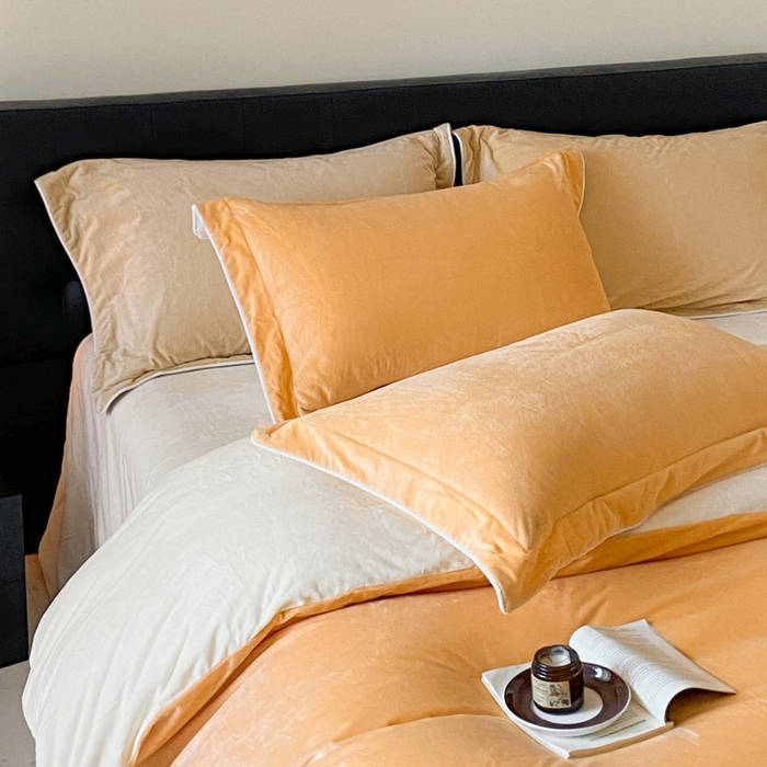 91家纺网 家纺一手货源 找家纺 ONE TWO ONE 121 【婴儿绒四件套】2025新款毛毯被子四件套单件床单被套床笠珊瑚绒牛奶绒冬被法兰绒兔毛绒滚绳款 双拼款-奶黄