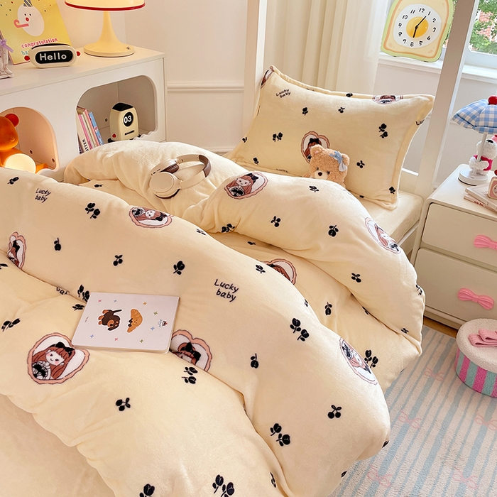 91家纺网 家纺一手货源 找家纺 锦润家纺 2025新款亲肤舒适牛奶绒三件套学生三件套上下铺三件套宿舍三件套 可爱女孩