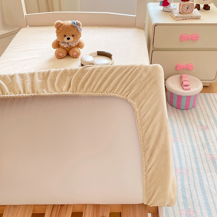 91家纺网 家纺一手货源 找家纺 锦润家纺 2025新款亲肤舒适牛奶绒三件套学生三件套上下铺三件套宿舍三件套 可爱女孩