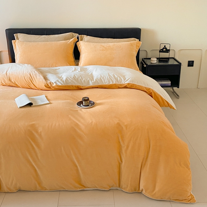 91家纺网 家纺一手货源 找家纺 ONE TWO ONE 121 【婴儿绒四件套】2025新款毛毯被子四件套单件床单被套床笠珊瑚绒牛奶绒冬被法兰绒兔毛绒滚绳款 双拼款-奶黄