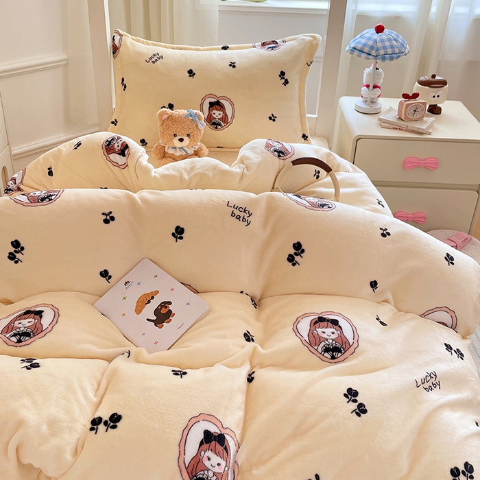 91家纺网 家纺一手货源 找家纺 锦润家纺 2025新款亲肤舒适牛奶绒三件套学生三件套上下铺三件套宿舍三件套 可爱女孩