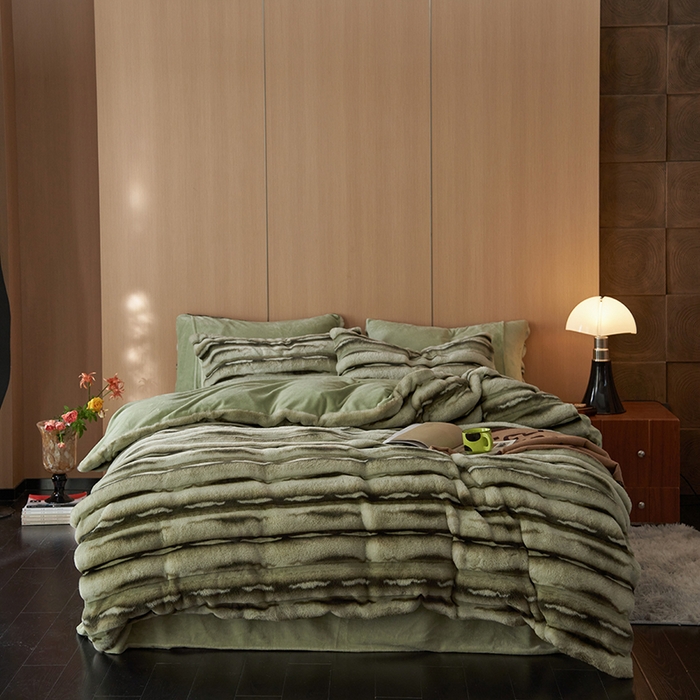 91家纺网 家纺一手货源 找家纺 （总）眠博士 2025新款兔兔牛奶绒加厚保暖四件套