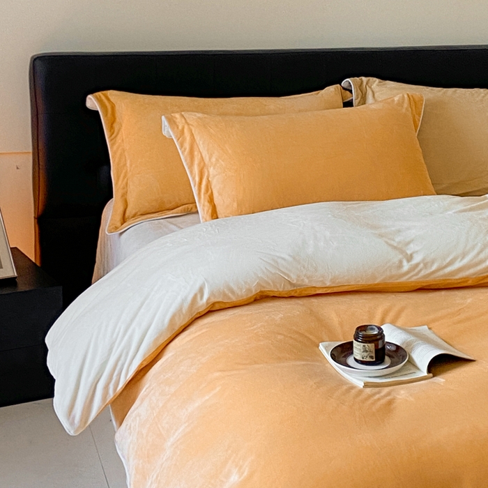 91家纺网 家纺一手货源 找家纺 ONE TWO ONE 121 【婴儿绒四件套】2025新款毛毯被子四件套单件床单被套床笠珊瑚绒牛奶绒冬被法兰绒兔毛绒滚绳款 双拼款-奶黄