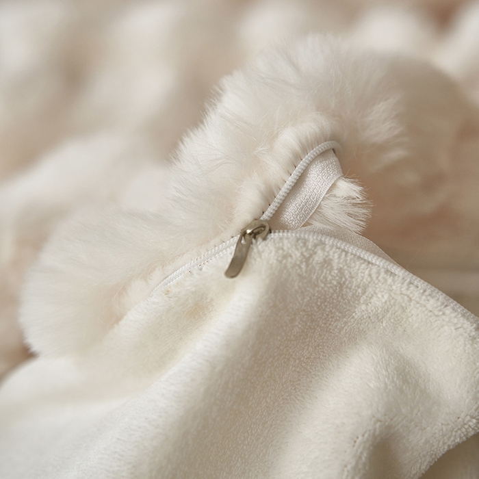 91家纺网 家纺一手货源 找家纺 眠博士 2025新款兔兔牛奶绒加厚保暖四件套 兔兔绒-泡泡白