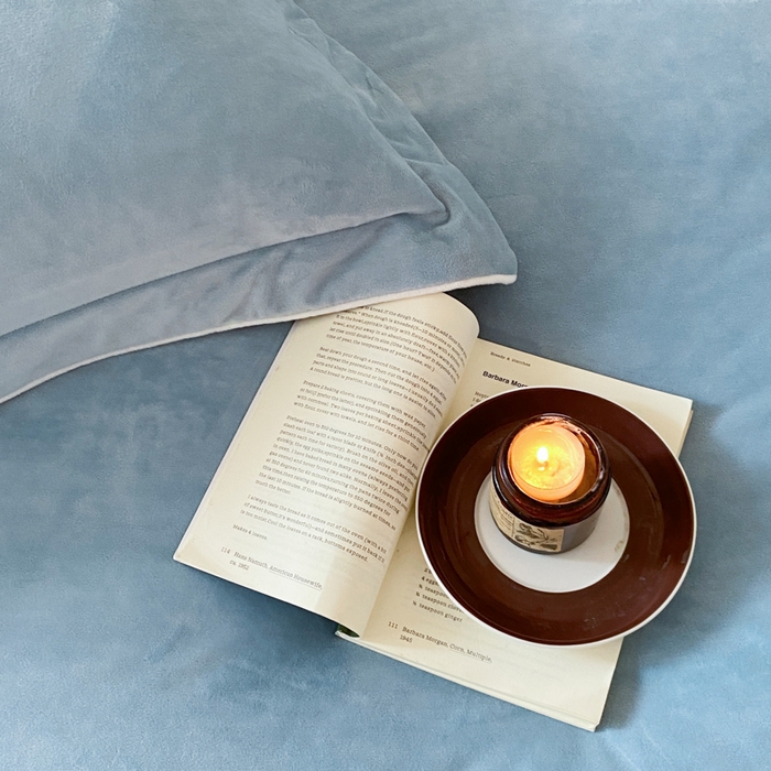 91家纺网 家纺一手货源 找家纺 ONE TWO ONE 121 【婴儿绒四件套】2025新款毛毯被子四件套单件床单被套床笠珊瑚绒牛奶绒冬被法兰绒兔毛绒滚绳款 双拼款-浅蓝银灰