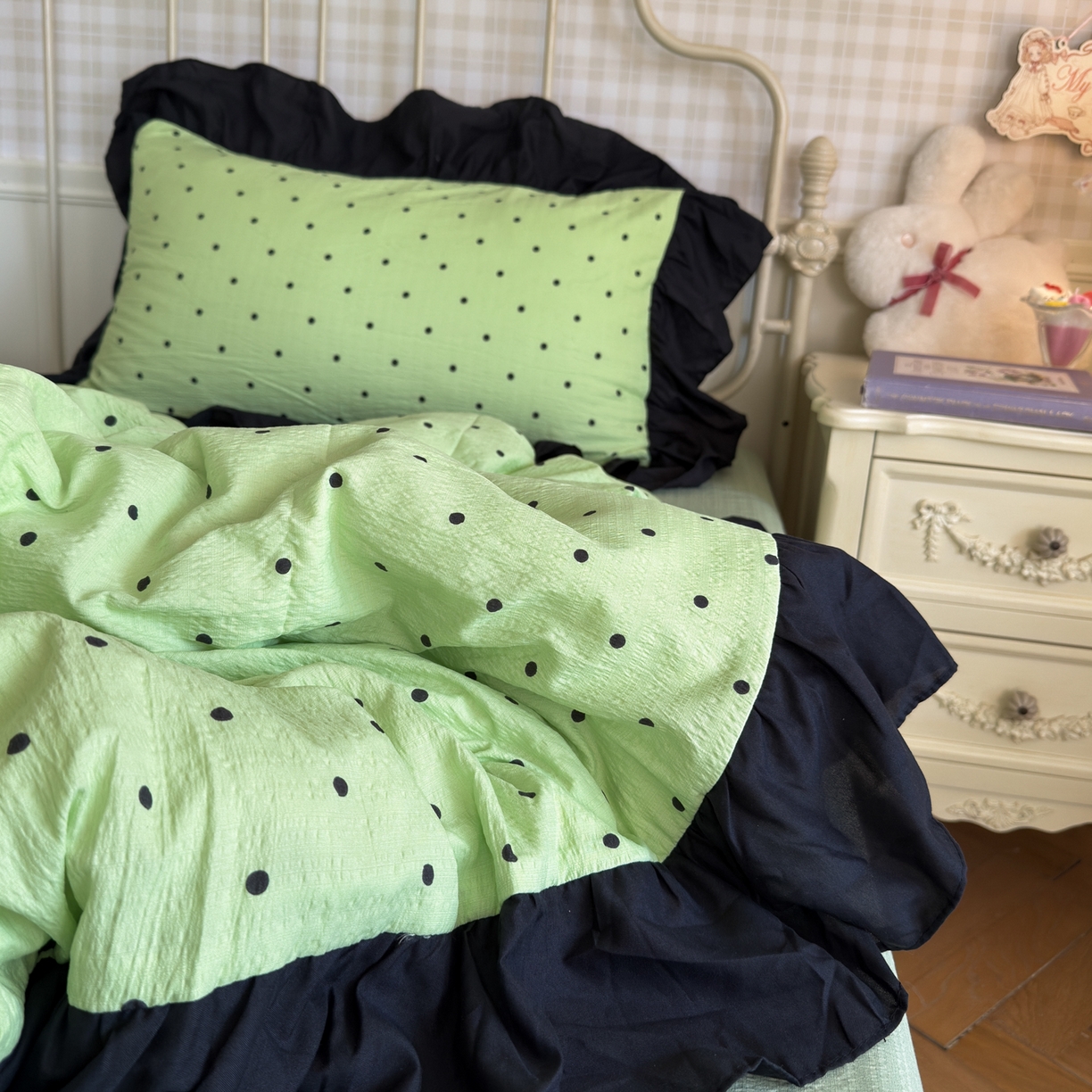 91家纺网 家纺一手货源 找家纺 优卡迪家纺馆 2025新款皱皱棉双层纱黑花边四件套 波点生活-绿