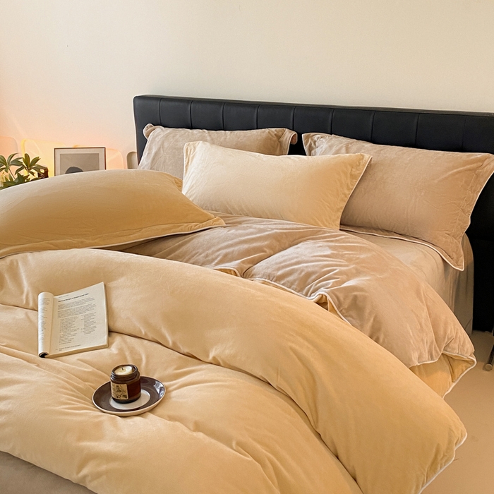 91家纺网 家纺一手货源 找家纺 ONE TWO ONE 121 【婴儿绒四件套】2025新款毛毯被子四件套单件床单被套床笠珊瑚绒牛奶绒冬被法兰绒兔毛绒滚绳款 双拼款-乳酪米咖