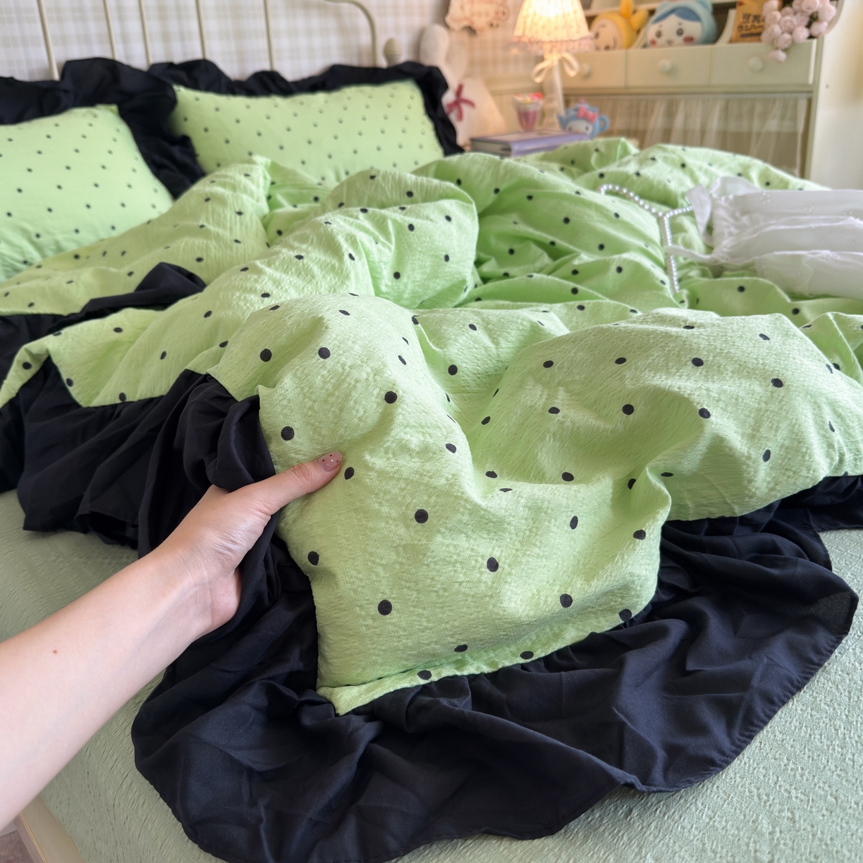91家纺网 家纺一手货源 找家纺 优卡迪家纺馆 2025新款皱皱棉双层纱黑花边四件套 波点生活-绿
