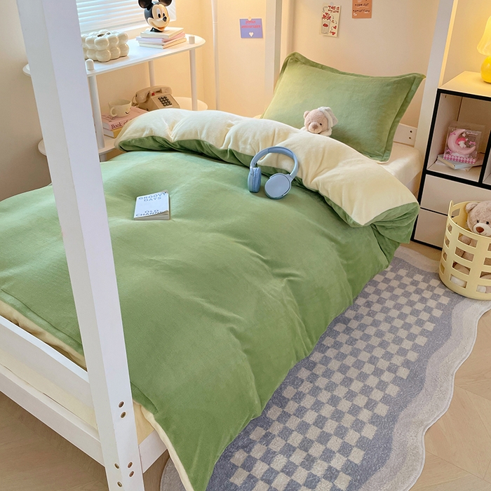 91家纺网 家纺一手货源 找家纺 锦润家纺 2025新款亲肤舒适牛奶绒三件套学生三件套上下铺三件套宿舍三件套 抹茶绿+奶昔白