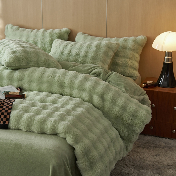 91家纺网 家纺一手货源 找家纺 眠博士 2025新款兔兔牛奶绒加厚保暖四件套 兔兔绒-泡泡绿