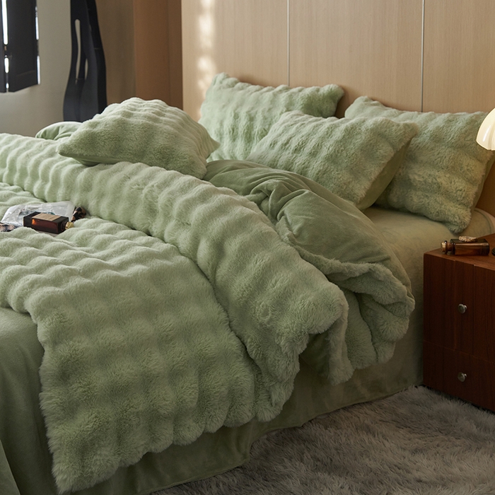 91家纺网 家纺一手货源 找家纺 眠博士 2025新款兔兔牛奶绒加厚保暖四件套 兔兔绒-泡泡绿