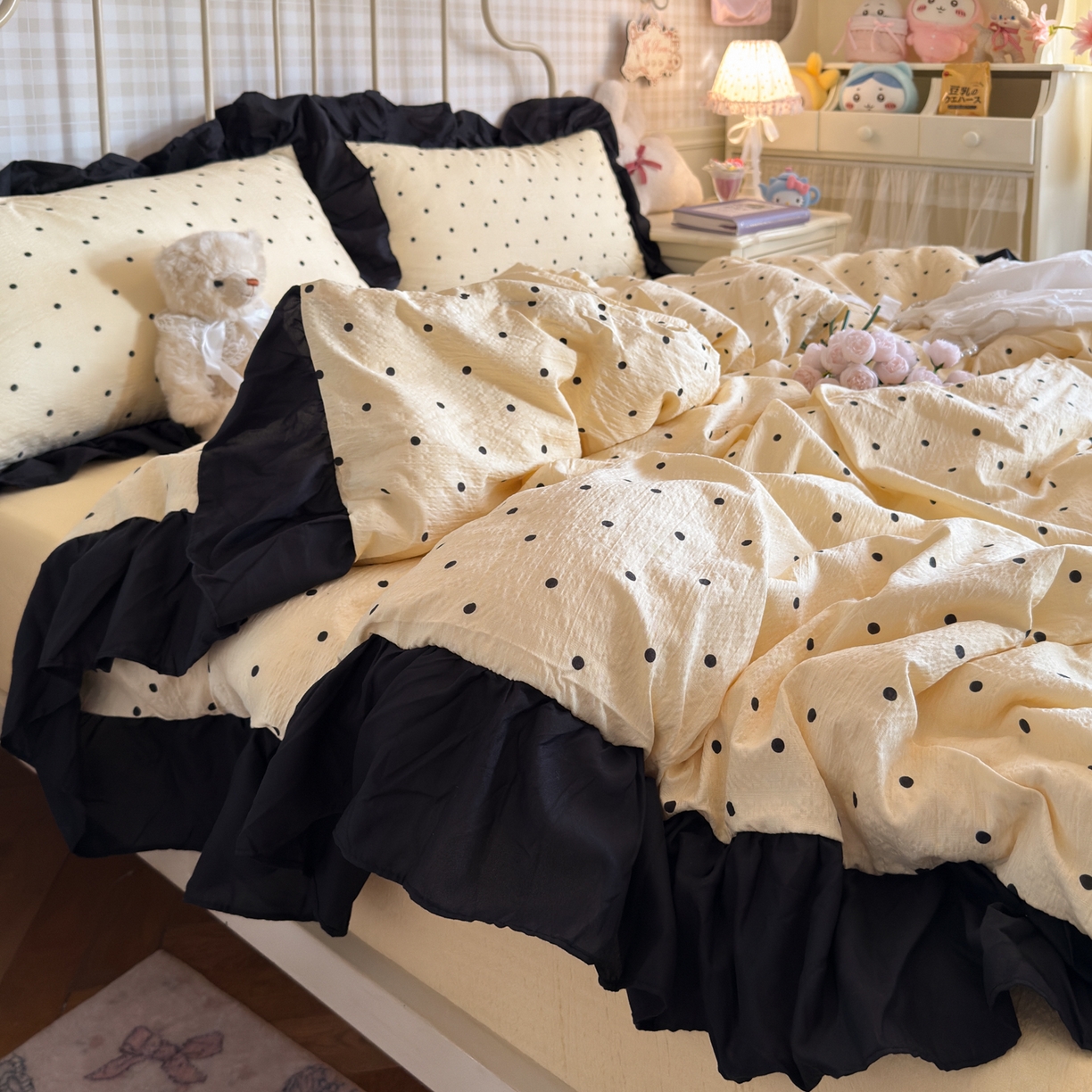 91家纺网 家纺一手货源 找家纺 优卡迪家纺馆 2025新款皱皱棉双层纱黑花边四件套 波点生活-奶黄