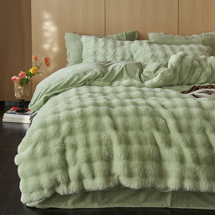 91家纺网 家纺一手货源 找家纺 眠博士 2025新款兔兔牛奶绒加厚保暖四件套 兔兔绒-泡泡绿