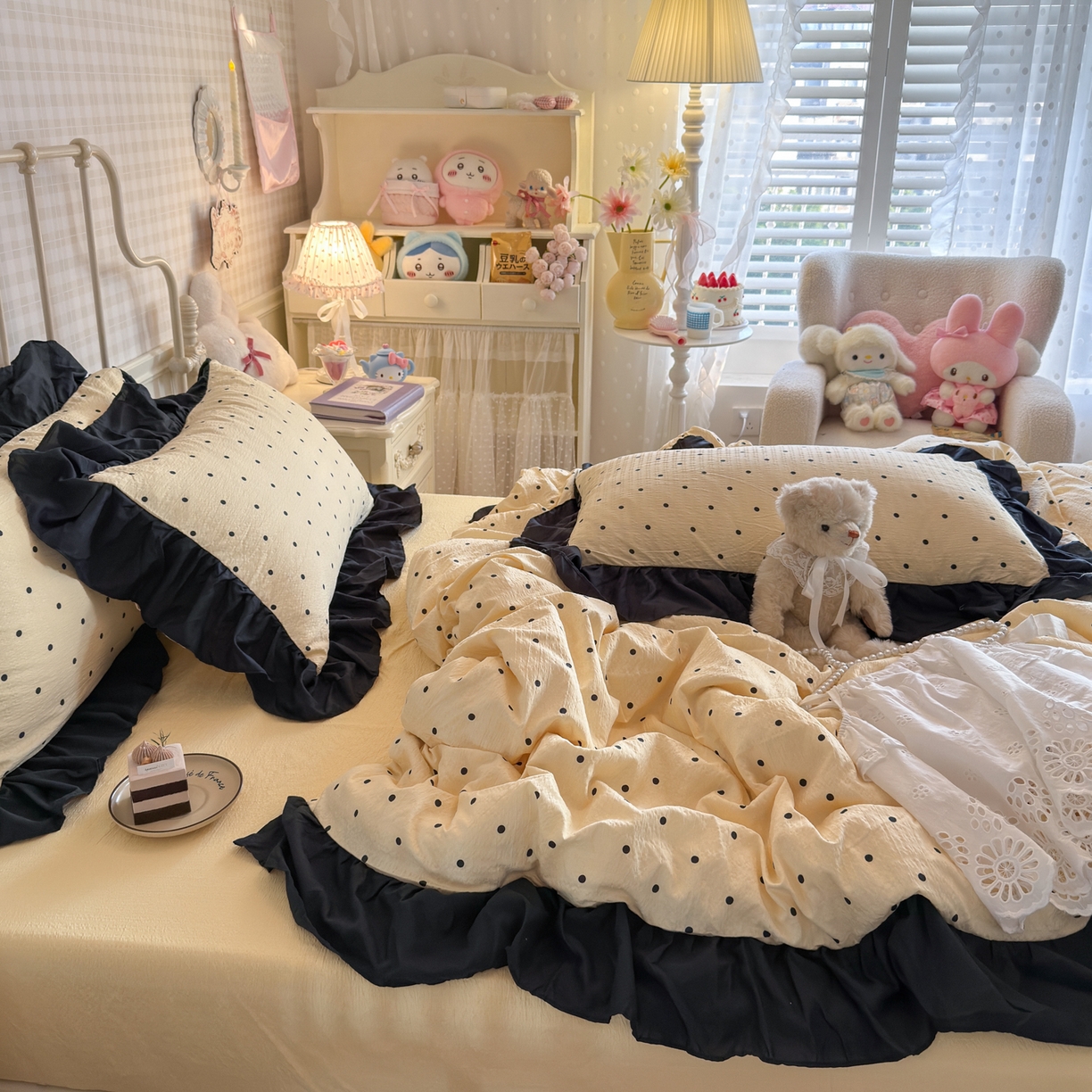 91家纺网 家纺一手货源 找家纺 优卡迪家纺馆 2025新款皱皱棉双层纱黑花边四件套 波点生活-奶黄