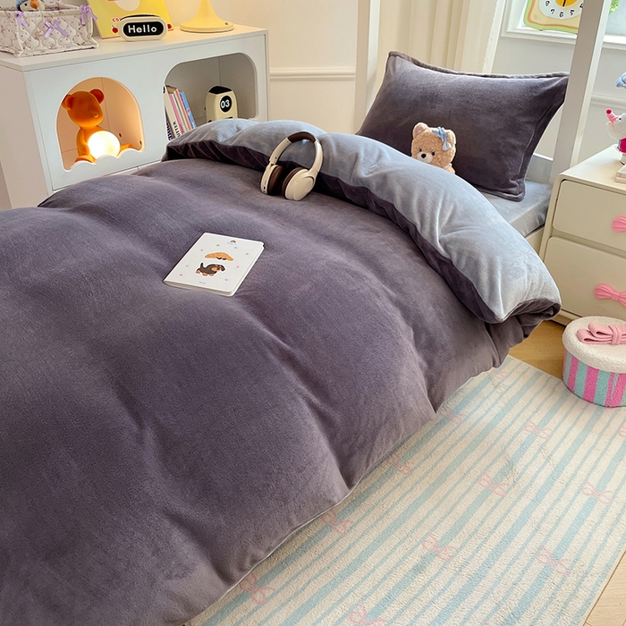 91家纺网 家纺一手货源 找家纺 锦润家纺 2025新款亲肤舒适牛奶绒三件套学生三件套上下铺三件套宿舍三件套 时尚灰