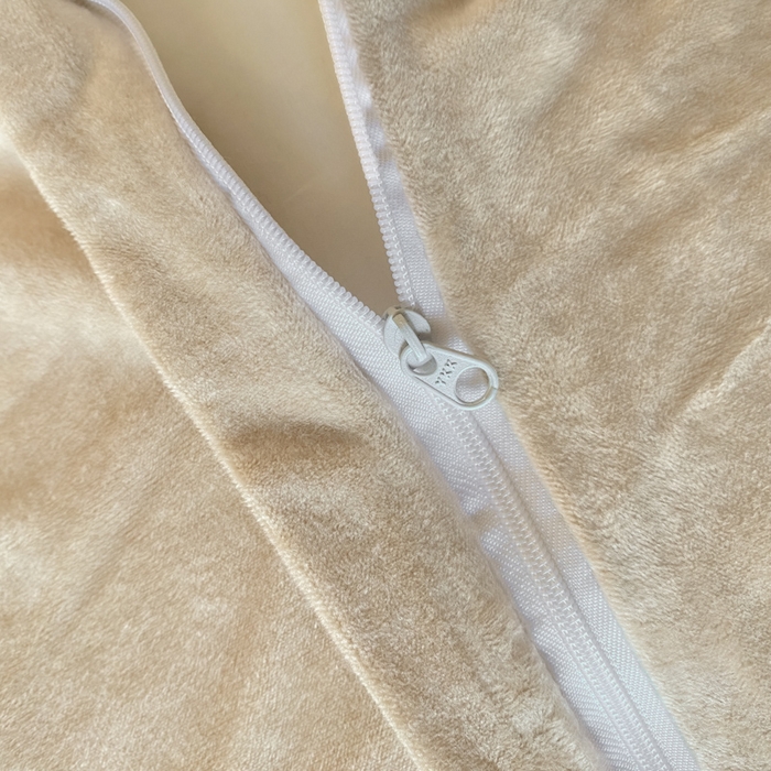 91家纺网 家纺一手货源 找家纺 ONE TWO ONE 121 【婴儿绒四件套】2025新款毛毯被子四件套单件床单被套床笠珊瑚绒牛奶绒冬被法兰绒兔毛绒滚绳款 双拼款-棕咖米咖