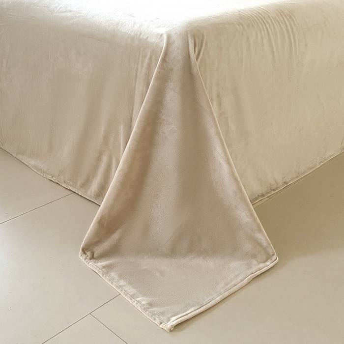 91家纺网 家纺一手货源 找家纺 ONE TWO ONE 121 【婴儿绒四件套】2025新款毛毯被子四件套单件床单被套床笠珊瑚绒牛奶绒冬被法兰绒兔毛绒滚绳款 双拼款-棕咖米咖