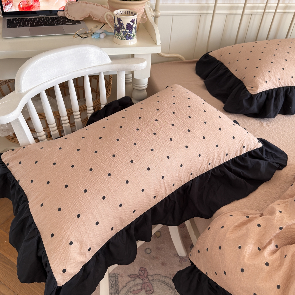 91家纺网 家纺一手货源 找家纺 优卡迪家纺馆 2025新款皱皱棉双层纱黑花边四件套 波点生活-杏