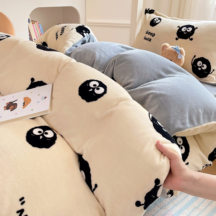 91家纺网 家纺一手货源 找家纺 锦润家纺 2025新款亲肤舒适牛奶绒三件套学生三件套上下铺三件套宿舍三件套 小煤球