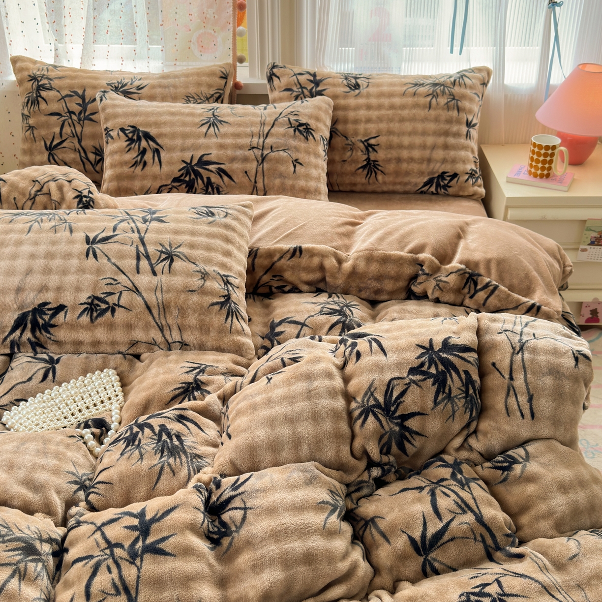 91家纺网 家纺一手货源 找家纺 德比尔斯 2025新款泡泡牛奶绒四件套 沐雅清风