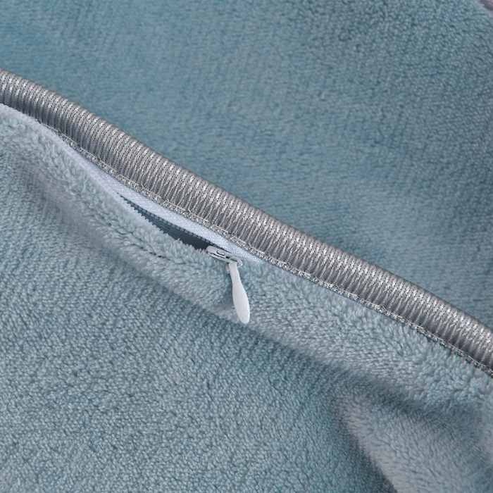 91家纺网 家纺一手货源 找家纺 居尚家纺 2025新款AB款加厚纯色牛奶绒绣花四件套浅蓝色