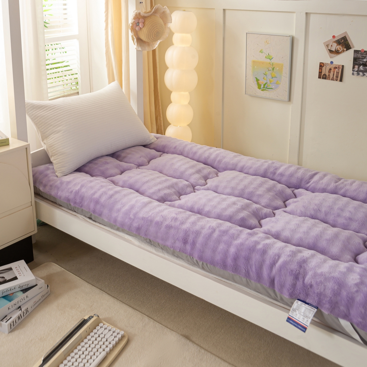 91家纺网 家纺一手货源 找家纺 蕾诺家纺 2025新款高克重牛奶兔毛绒学生通用保暖床垫 紫罗兰