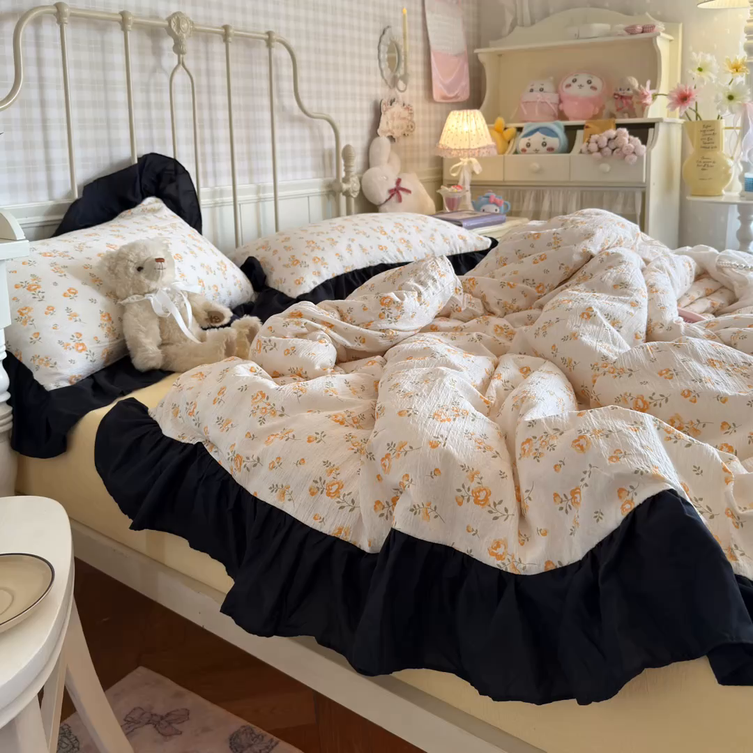 91家纺网 家纺一手货源 找家纺 优卡迪家纺馆 2025新款皱皱棉双层纱黑花边四件套 拂晓