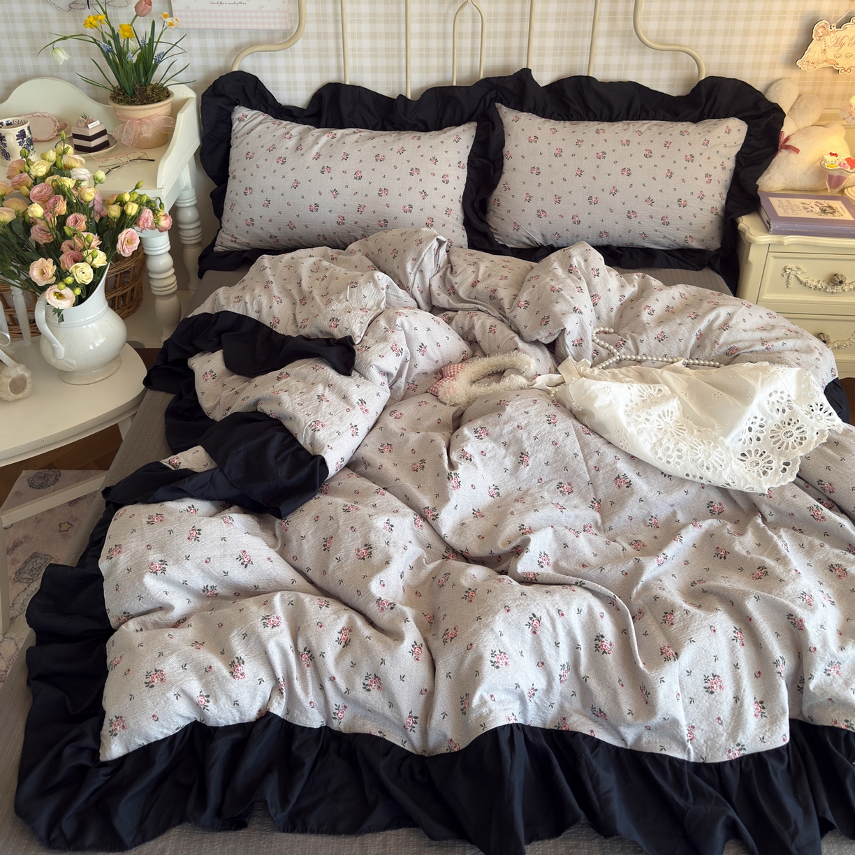 91家纺网 家纺一手货源 找家纺 优卡迪家纺馆 2025新款皱皱棉双层纱黑花边四件套 花园日记
