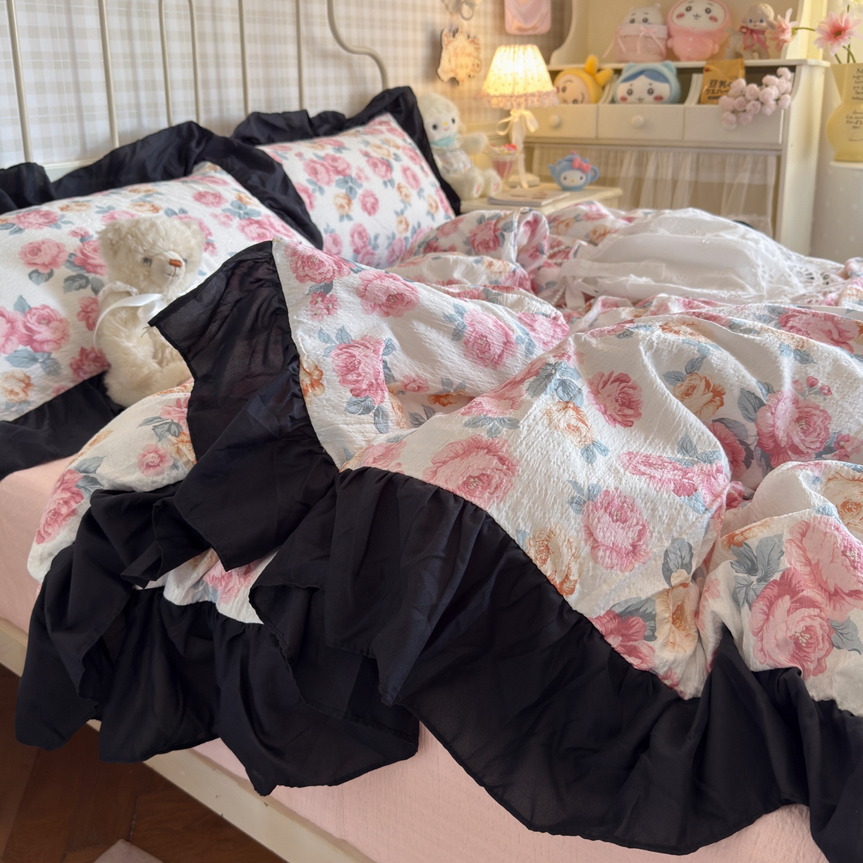 91家纺网 家纺一手货源 找家纺 优卡迪家纺馆 2025新款皱皱棉双层纱黑花边四件套 满庭芳