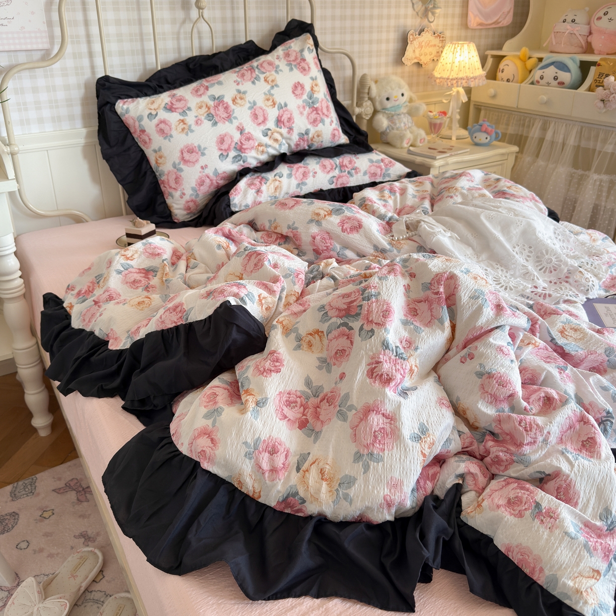 91家纺网 家纺一手货源 找家纺 优卡迪家纺馆 2025新款皱皱棉双层纱黑花边四件套 满庭芳