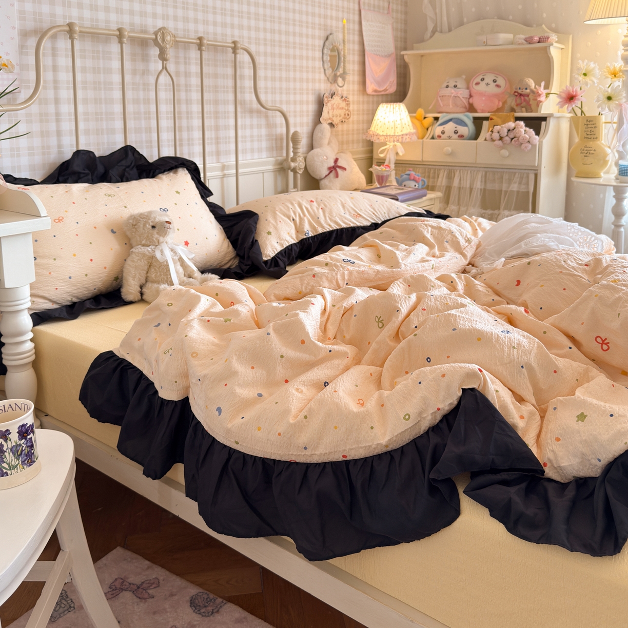 91家纺网 家纺一手货源 找家纺 优卡迪家纺馆 2025新款皱皱棉双层纱黑花边四件套 奶酪芝士