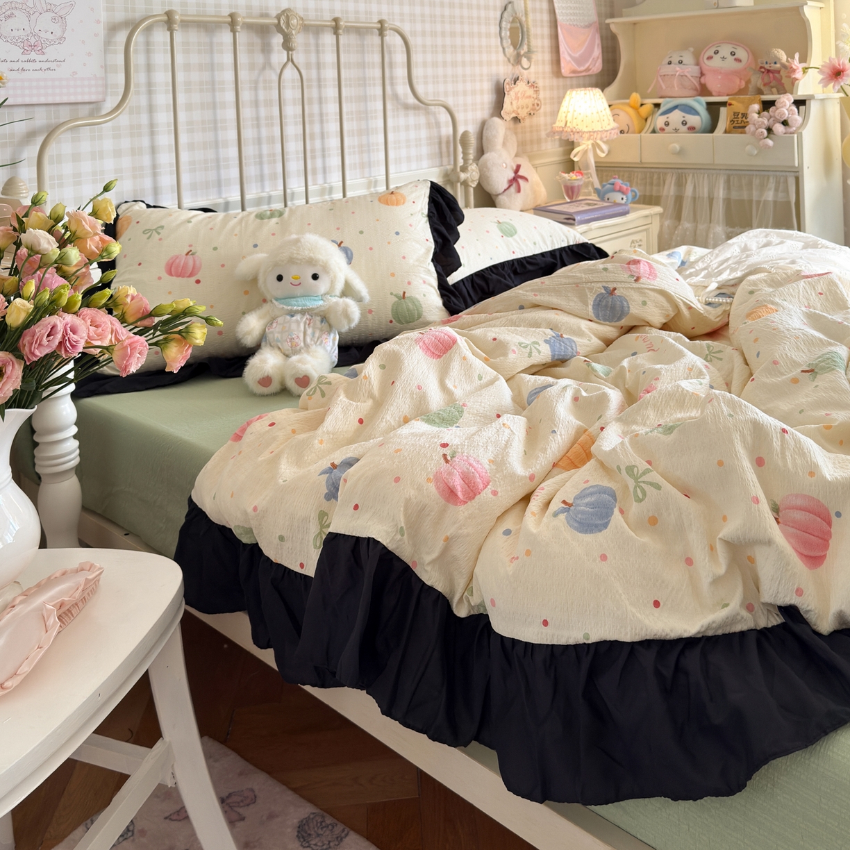 91家纺网 家纺一手货源 找家纺 优卡迪家纺馆 2025新款皱皱棉双层纱黑花边四件套 炫彩南瓜