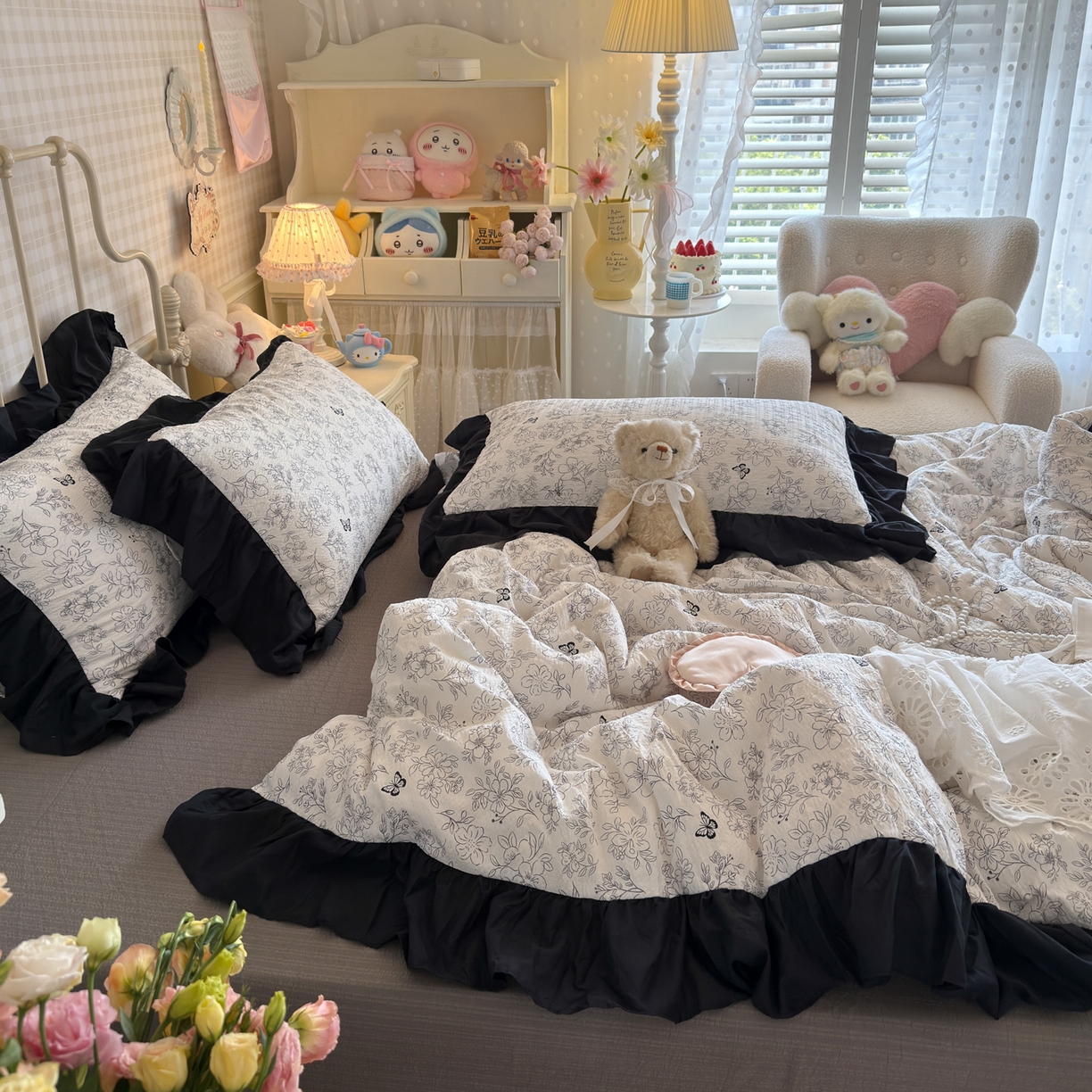 91家纺网 家纺一手货源 找家纺 优卡迪家纺馆 2025新款皱皱棉双层纱黑花边四件套 雨蝶