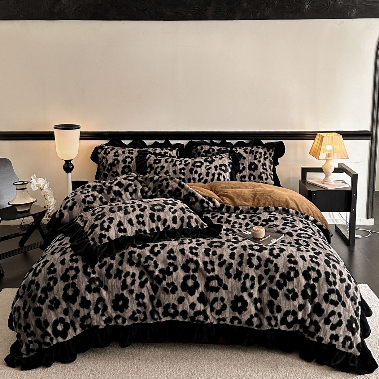 91家纺网 家纺一手货源 找家纺 子曰 2025新款A类法式小香风黑边款兔绒牛奶绒四件套 黑边款-豹纹灰