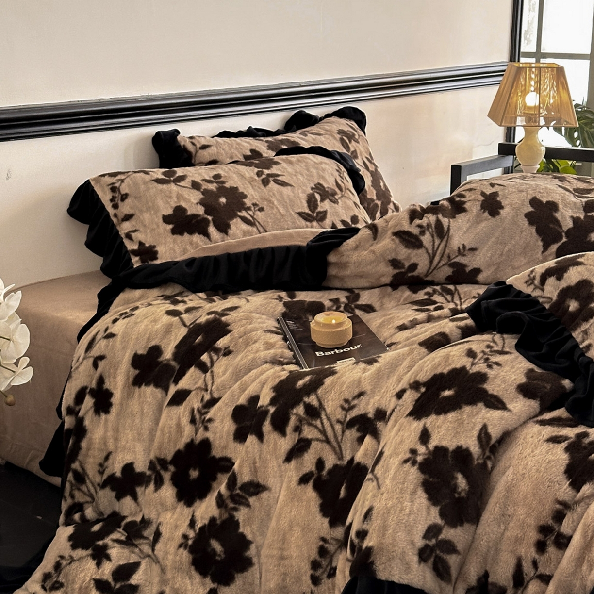 91家纺网 家纺一手货源 找家纺 子曰 2025新款A类法式小香风黑边款兔绒牛奶绒四件套 黑边款-花语