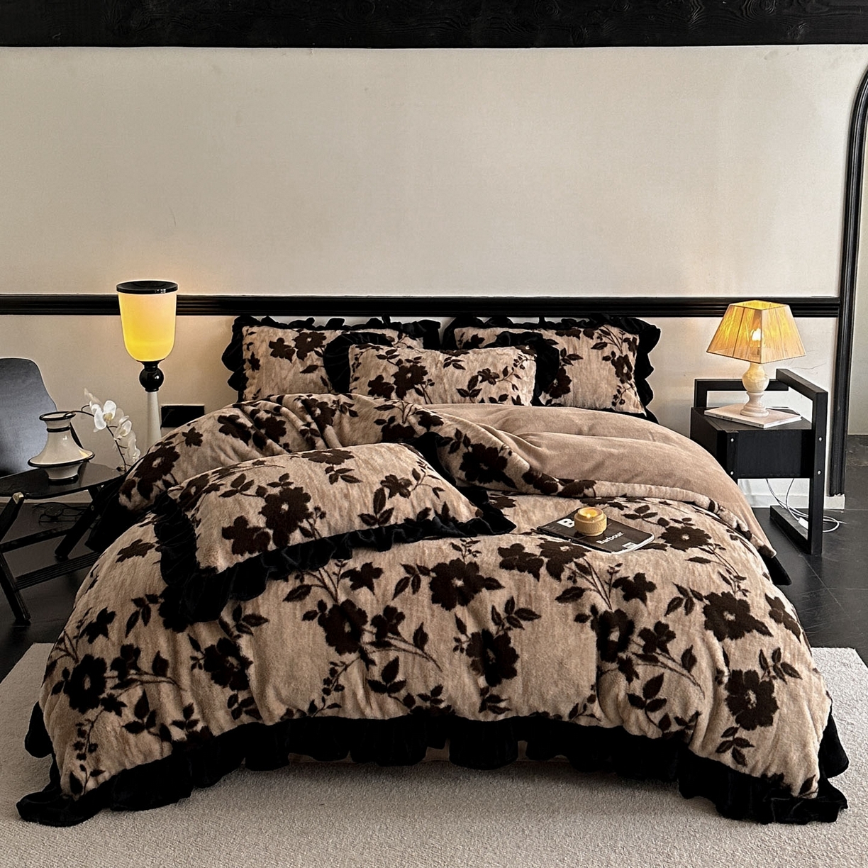 91家纺网 家纺一手货源 找家纺 子曰 2025新款A类法式小香风黑边款兔绒牛奶绒四件套 黑边款-花语