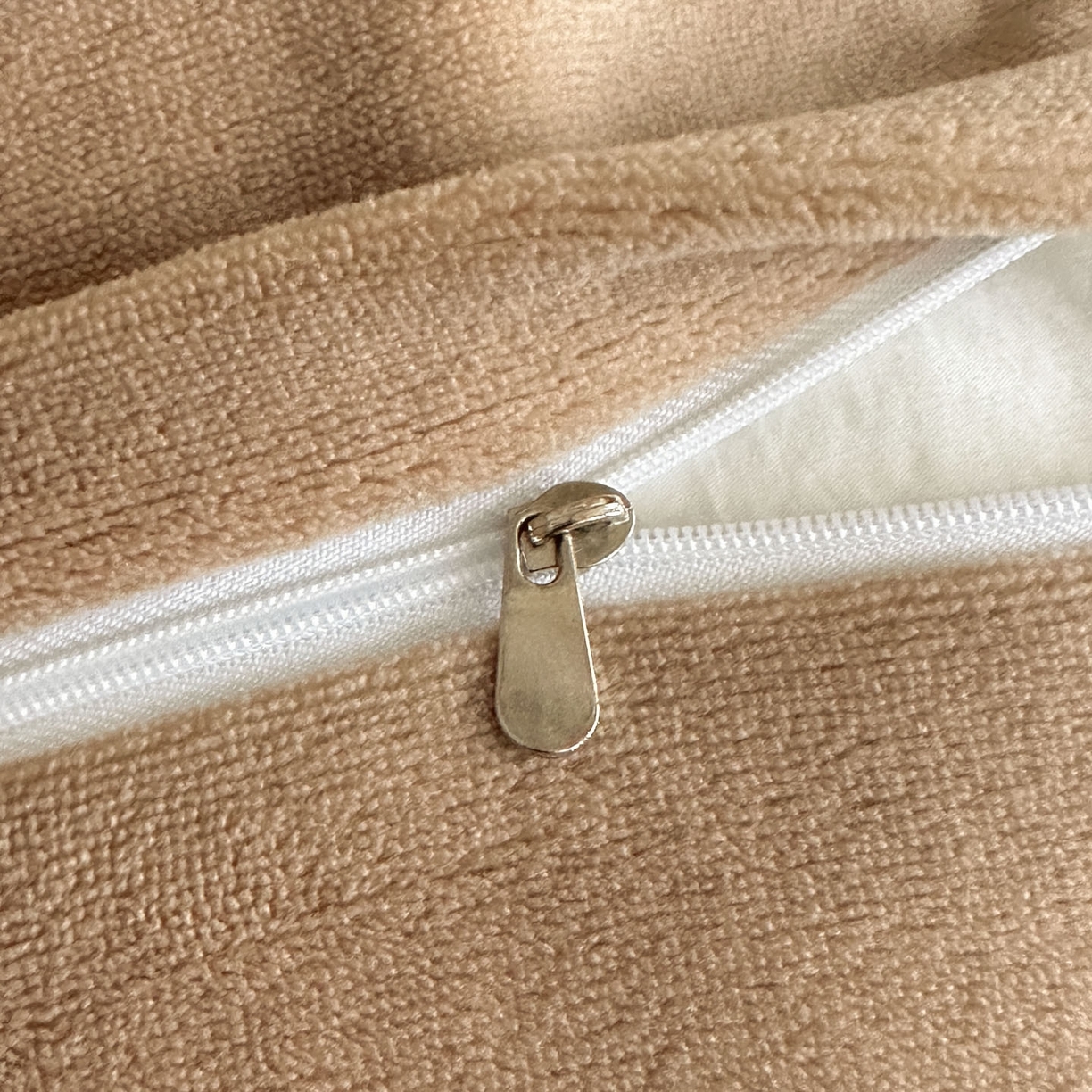 91家纺网 家纺一手货源 找家纺 子曰 2025新款A类法式小香风黑边款兔绒牛奶绒四件套 黑边款-曼丽