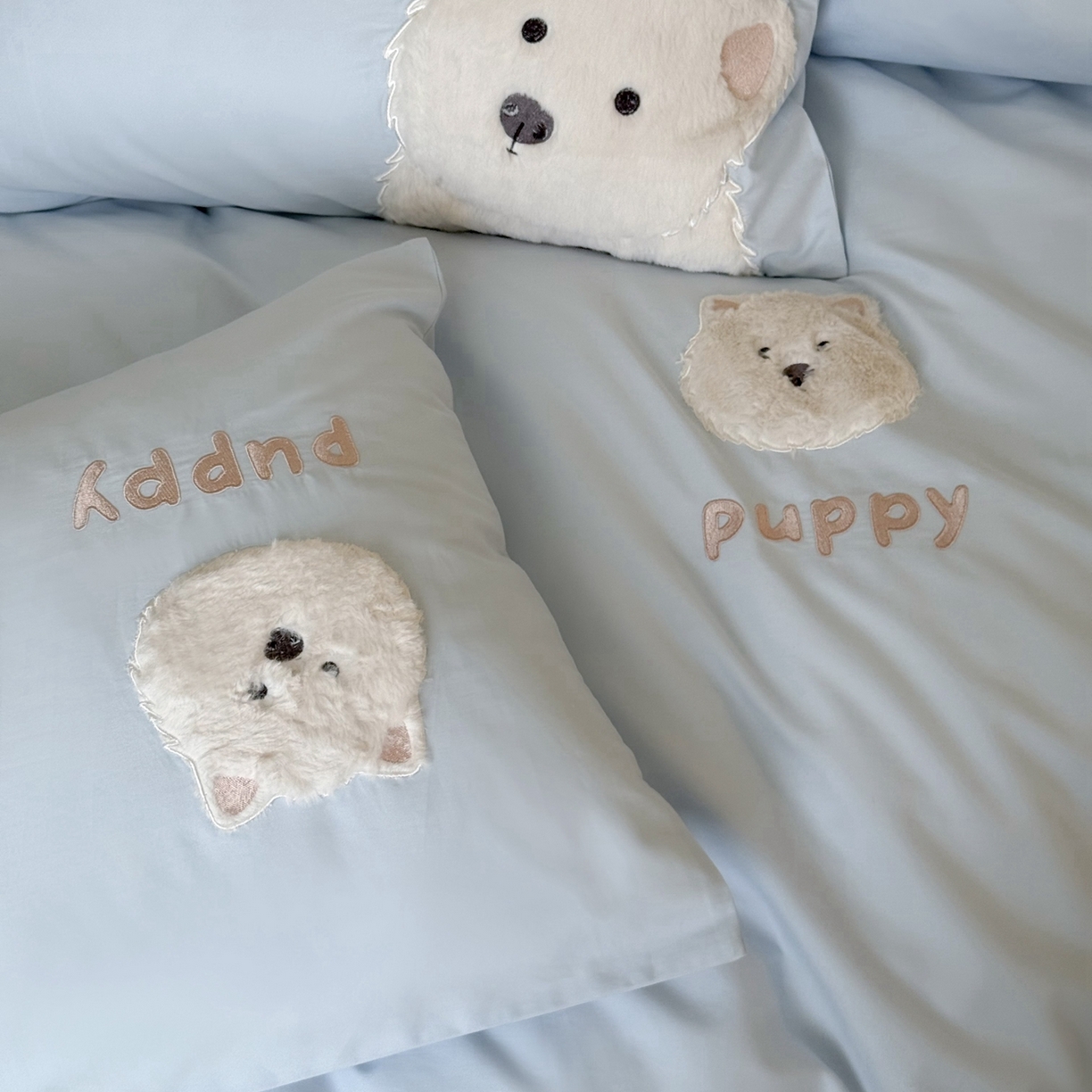 91家纺网 家纺一手货源 找家纺 鹿班家居 2025年新款秋冬款100S全棉纯棉磨毛贴布绣系列四件套-奶油大白（标准会员-20元） 奶油大白-蓝色