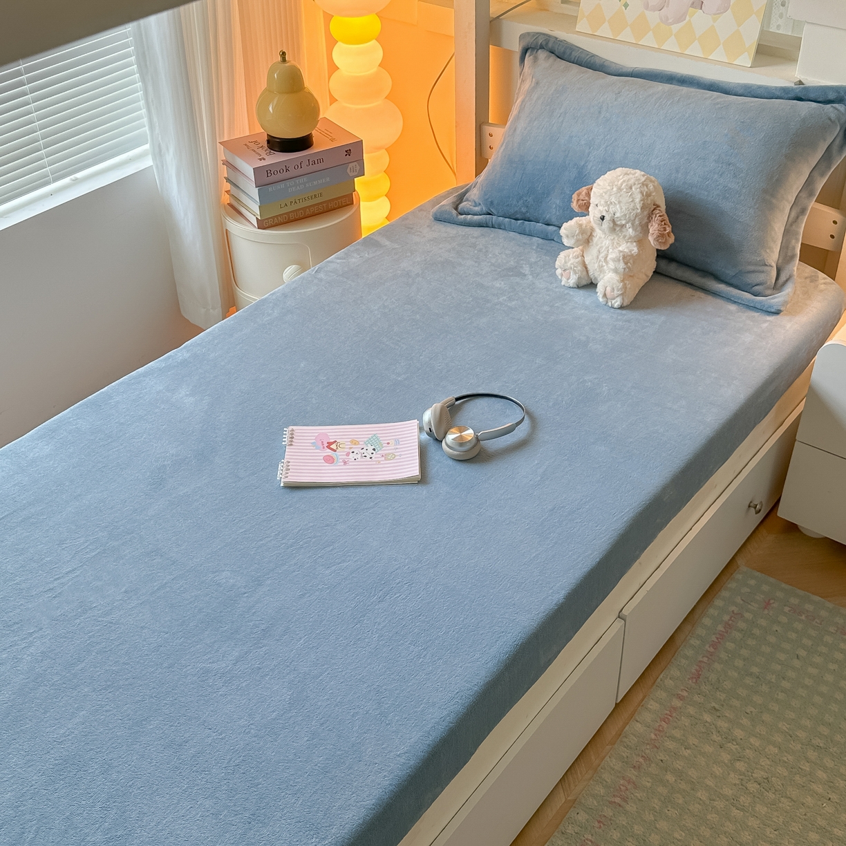 91家纺网 家纺一手货源 找家纺 多乐家纺 2025新款高克重牛奶绒学生床床笠 绒-黛蓝