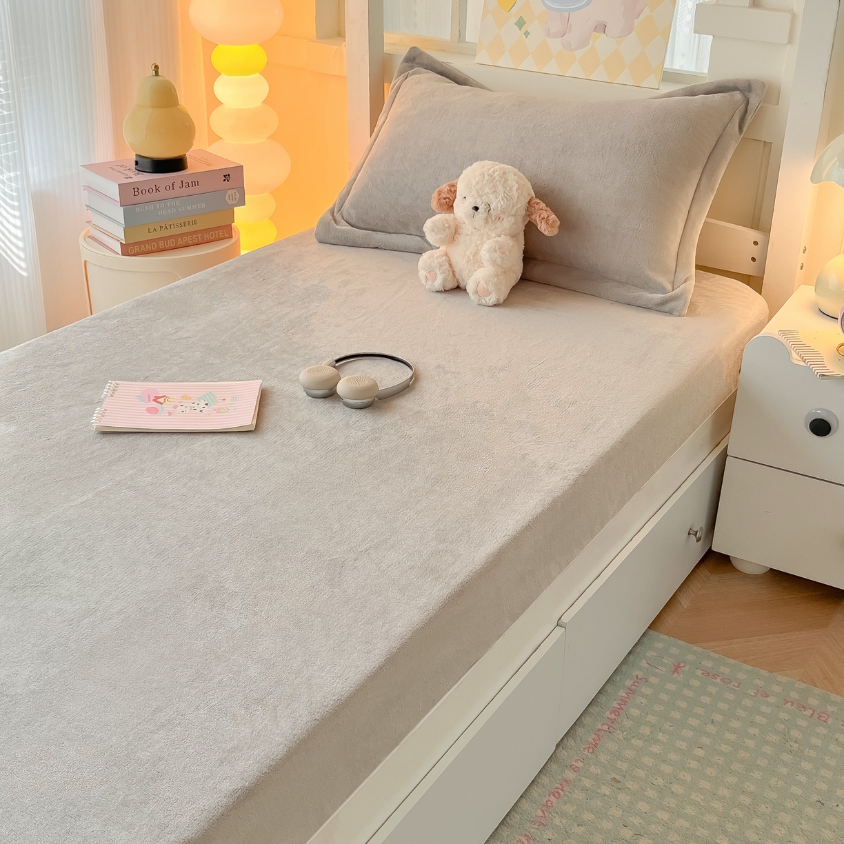 91家纺网 家纺一手货源 找家纺 多乐家纺 2025新款高克重牛奶绒学生床床笠 绒-绅士灰