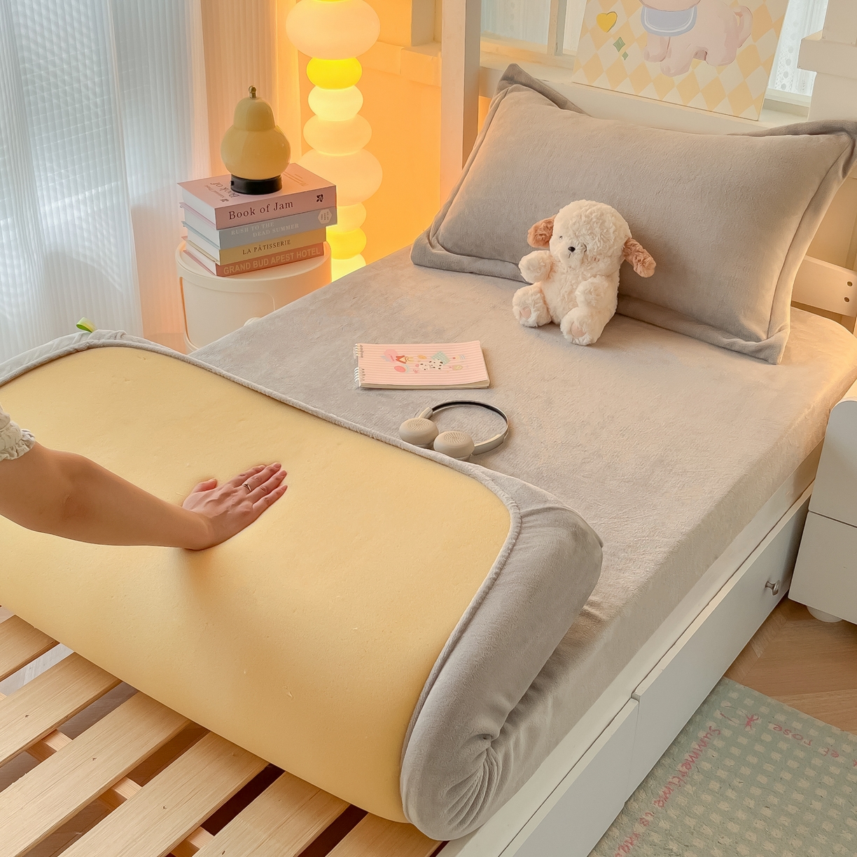 91家纺网 家纺一手货源 找家纺 多乐家纺 2025新款高克重牛奶绒学生床床笠 绒-绅士灰