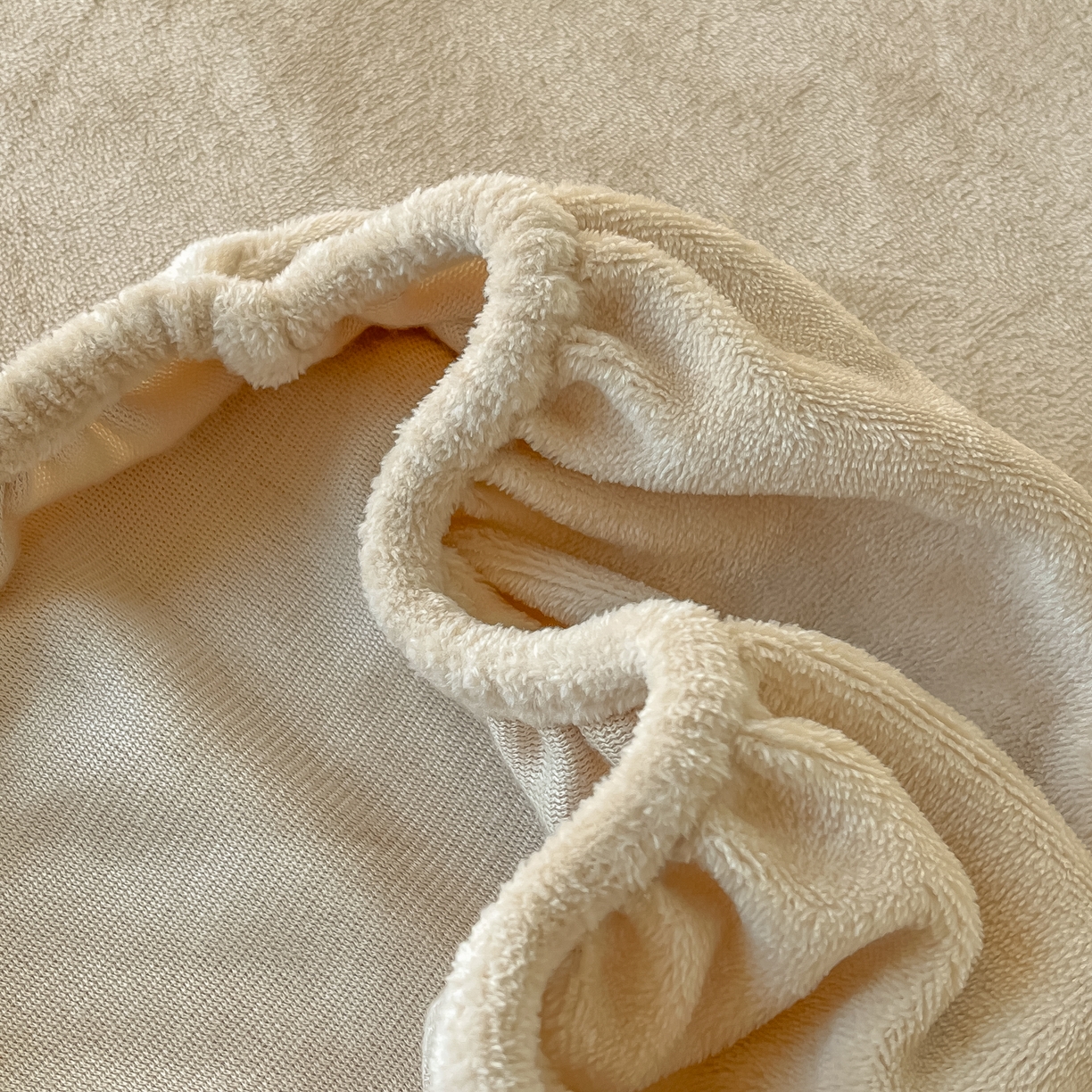 91家纺网 家纺一手货源 找家纺 多乐家纺 2025新款高克重牛奶绒学生床床笠 绒-卡其